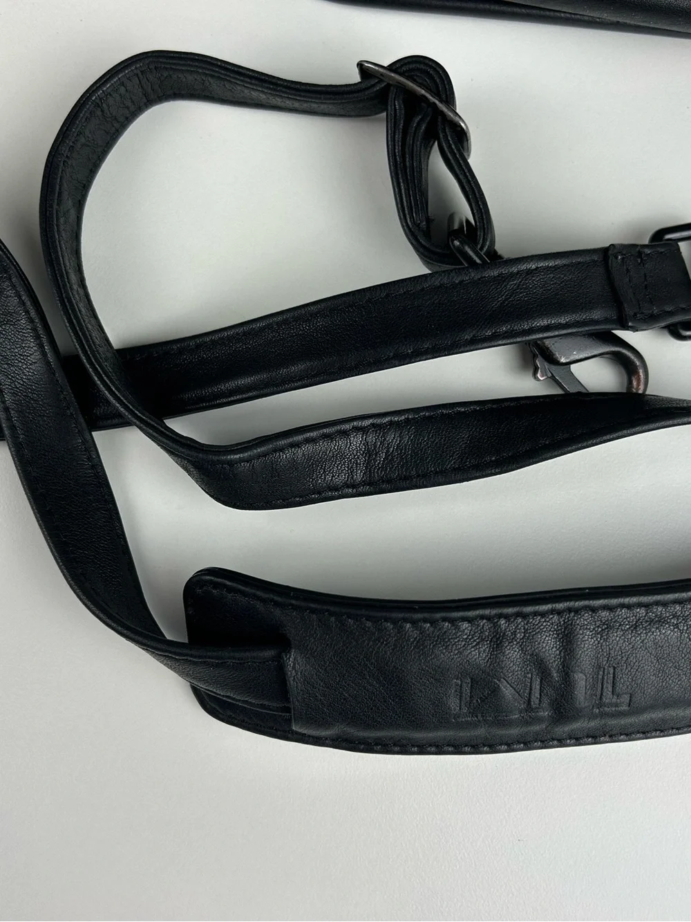 VINTAGE TUMI LEATHER CROSSBODY ORGANIZATION BAG BLACK